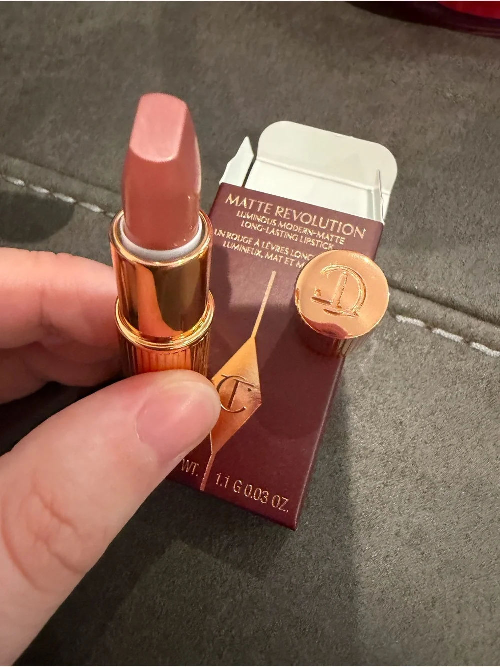 New Charlotte Tilbury Matte Revolution Nude Pink Lipstick in pillow talk mini